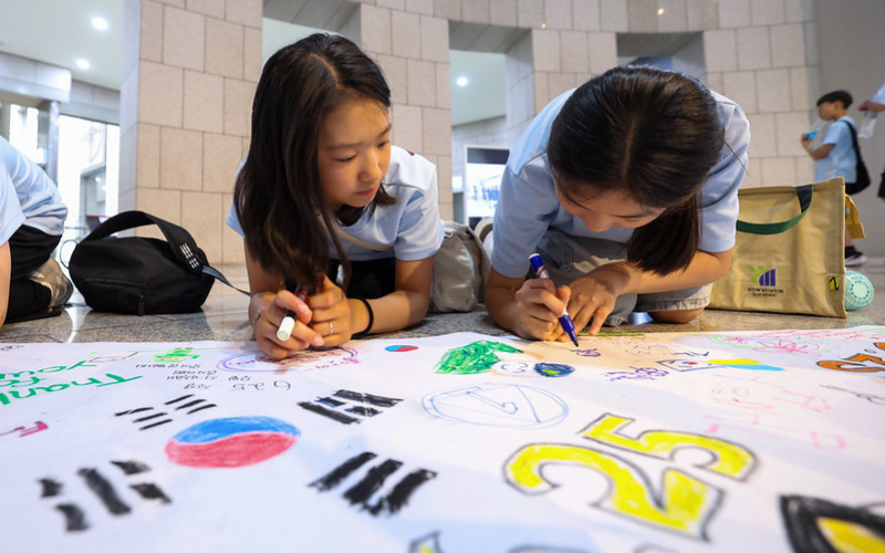 Children Honor Korean War Veterans Through Art