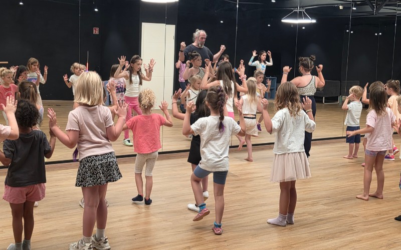 FlashDance Workshop Demon Hunters 2